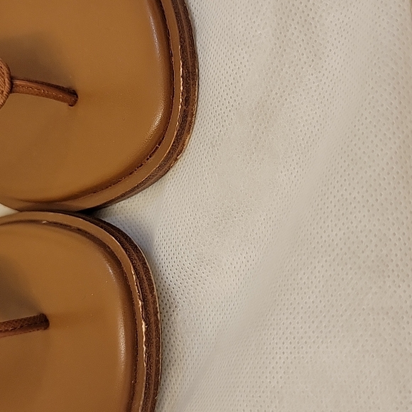 MICHAEL by Michael Kors tan sandals - Picture 3 of 7